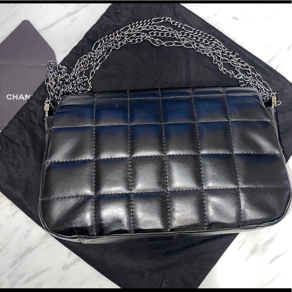 Chanel Lambskin Quilted Chain Bag - Picture 6 of 12